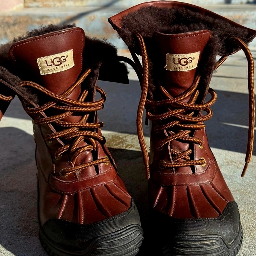 UGG Black and Brown Fluffy Footwear Waterproof - Picture 11 of 15